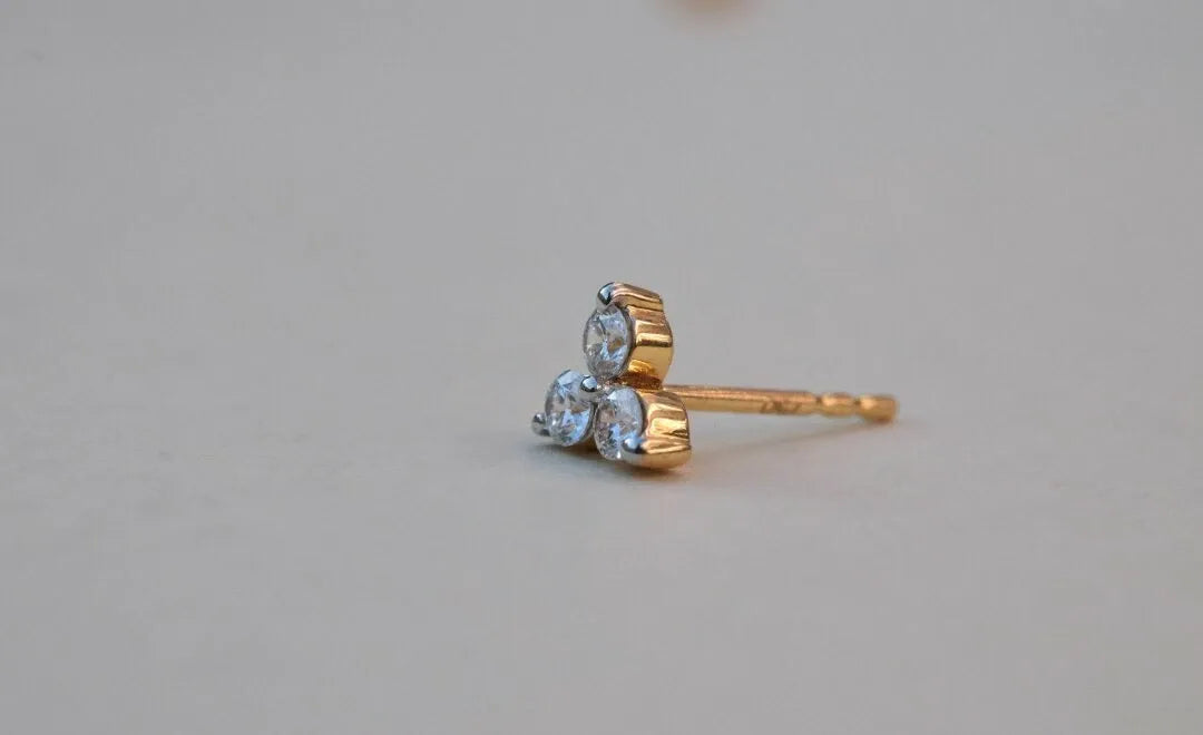 Trois Diamant Oreille Clou 14k or Massif Délicat Corps Piercing Bijoux
