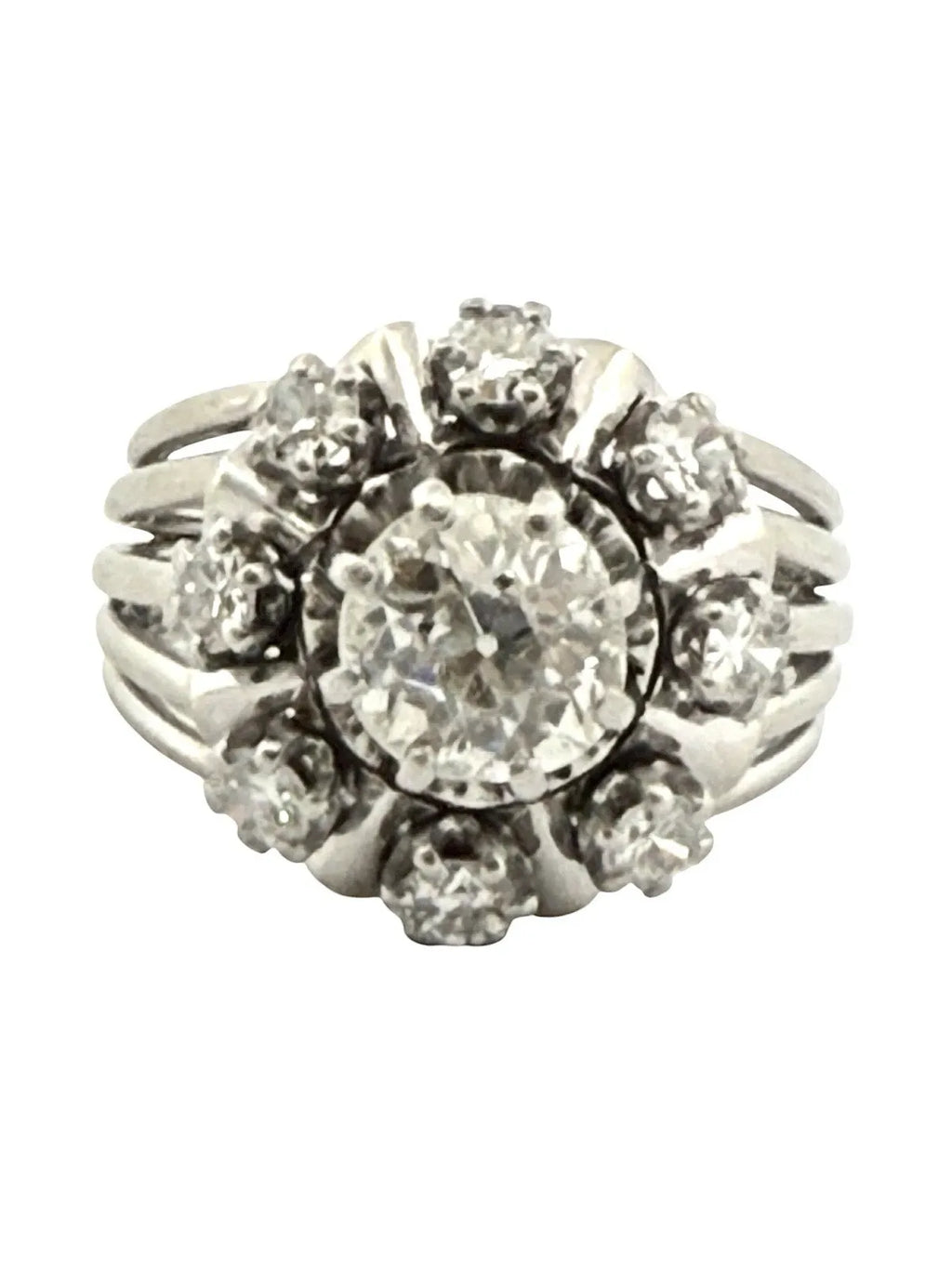 Bague ancienne en or blanc 18 carats et diamants