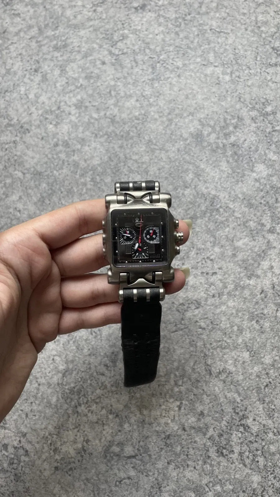 Oakley Minute Machine Time Tank Titanium 2000s vintage cyber y2k avant garde