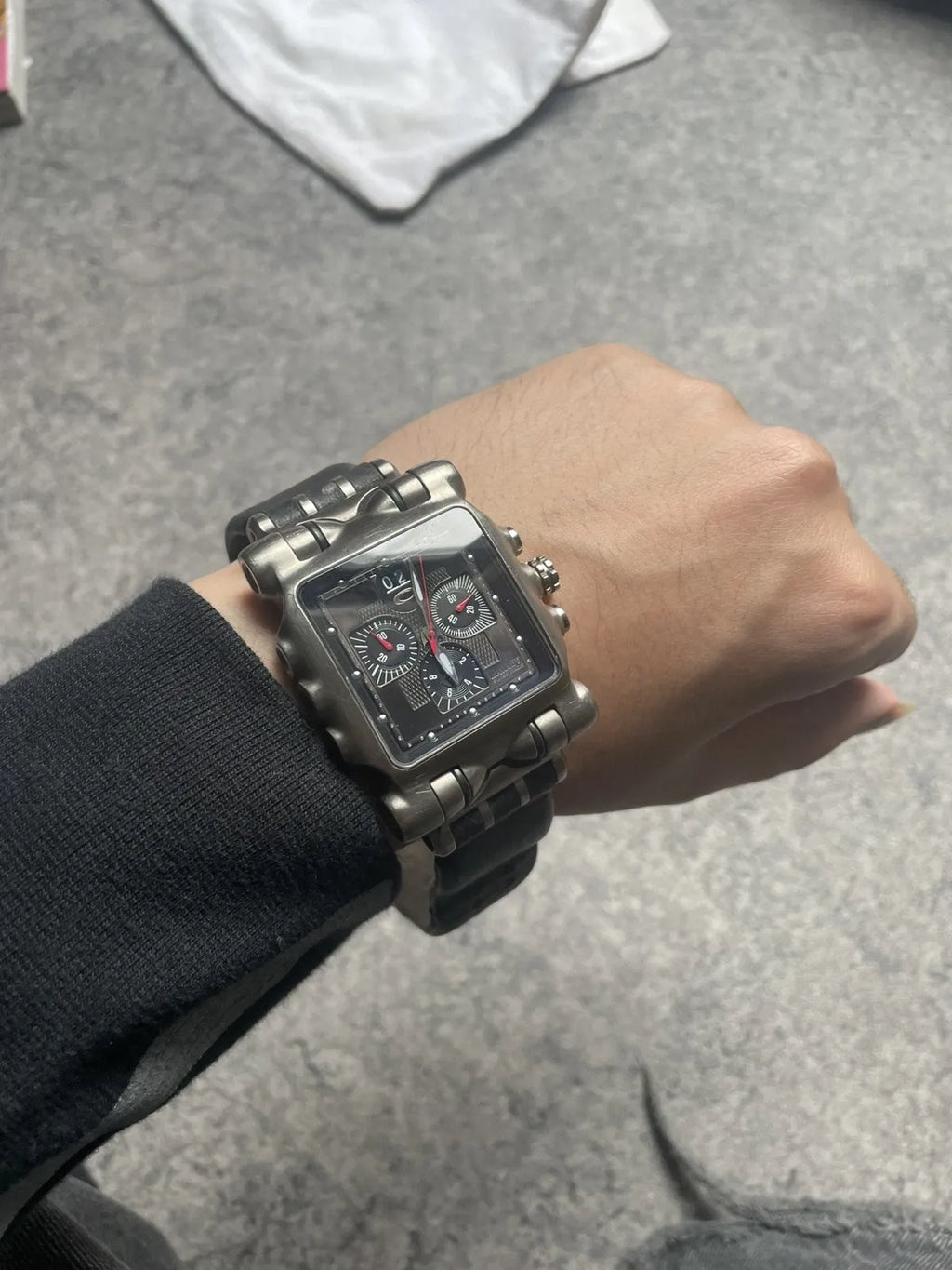 Oakley Minute Machine Time Tank Titanium 2000s vintage cyber y2k avant garde