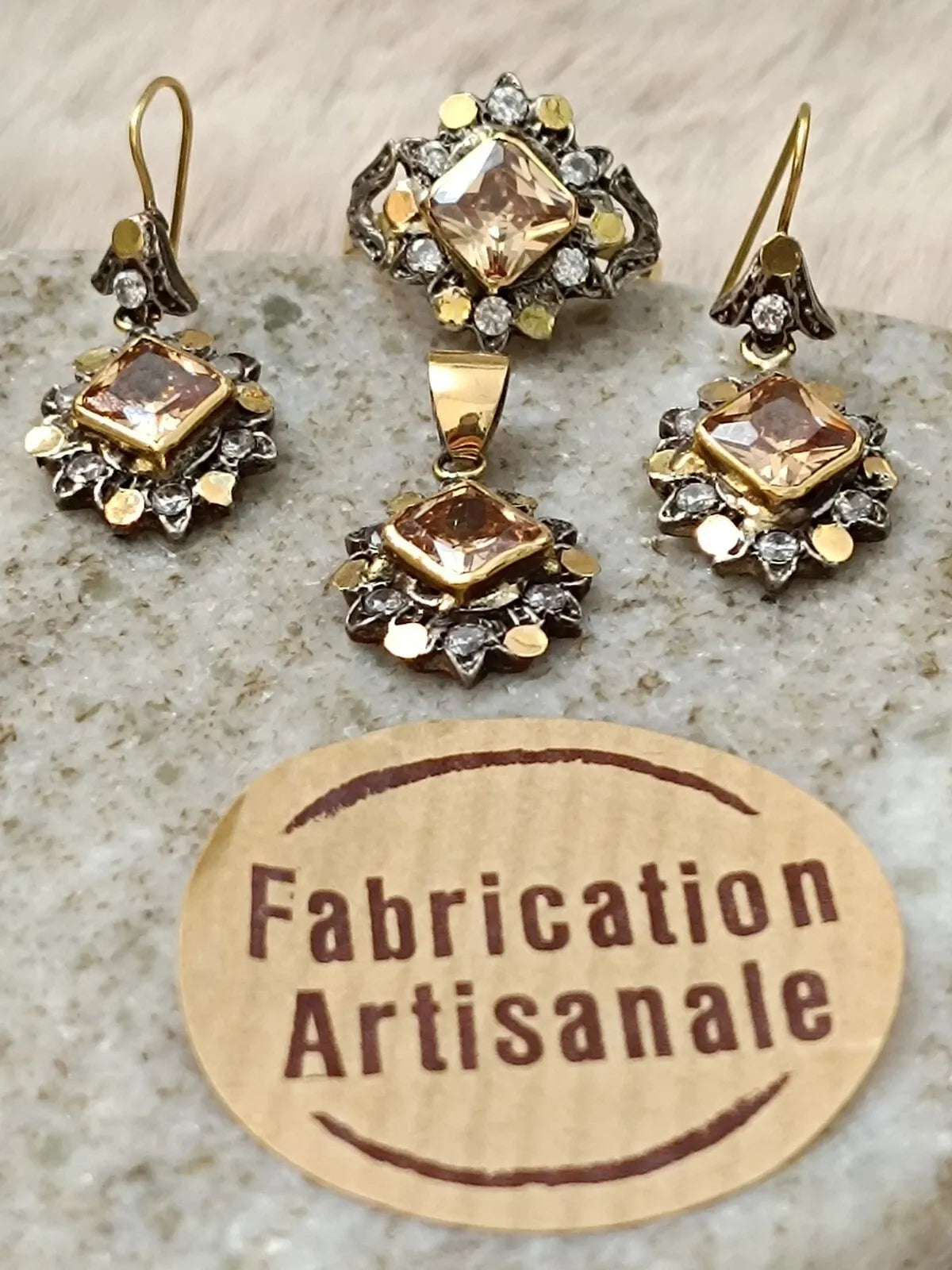 Ensemble Or 18 Carats Et Argent