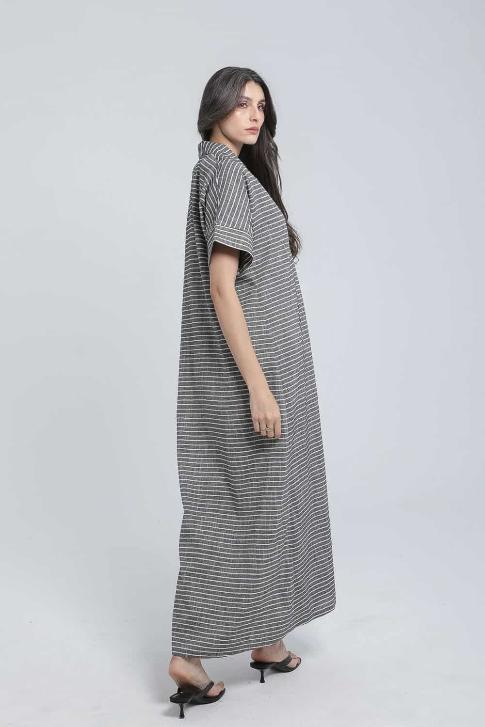 Robe longue à rayures fines en lin