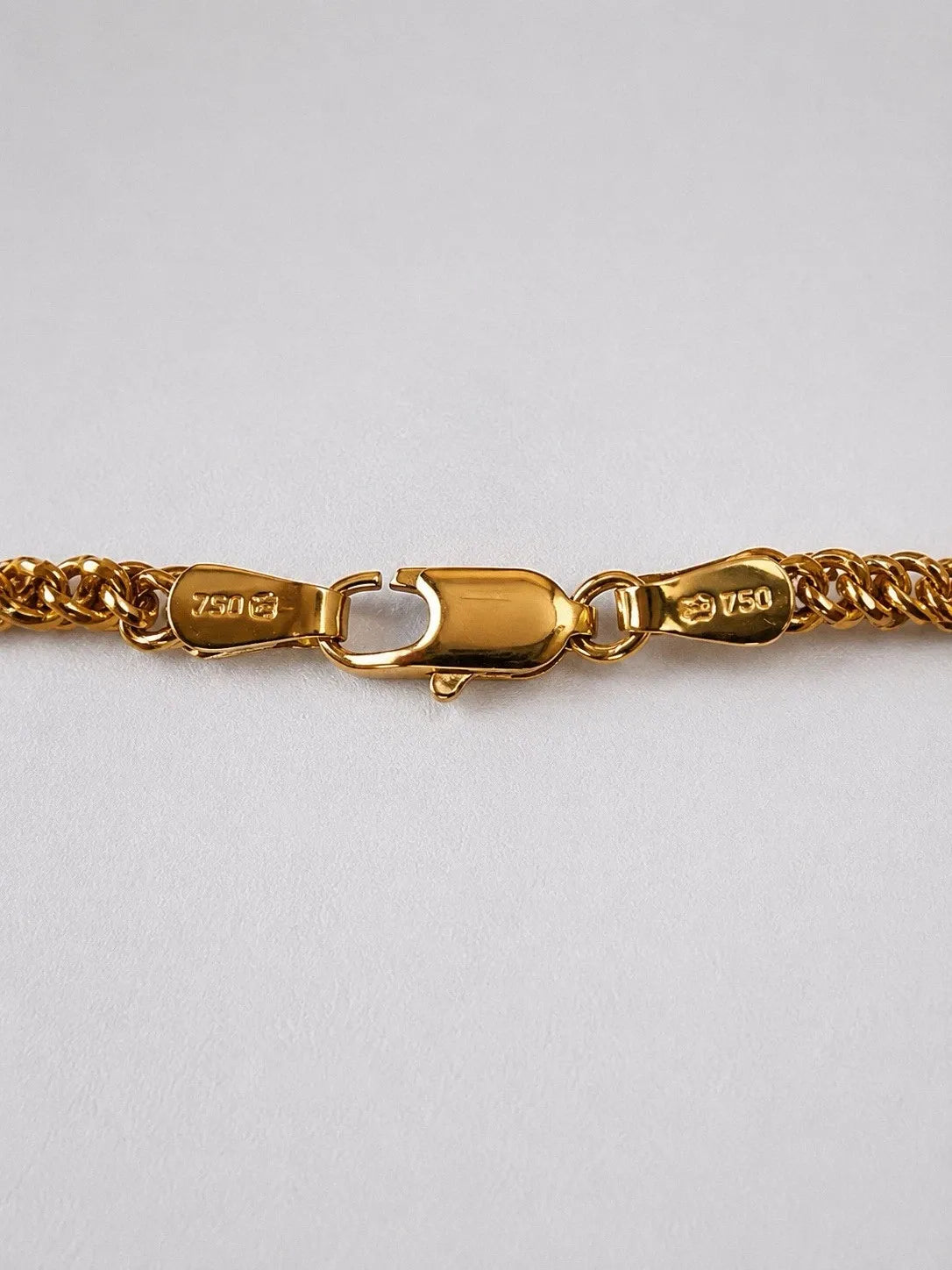 COLLIER BICOLORE OR 18 CARATS - 15,7 GR - 49 CM